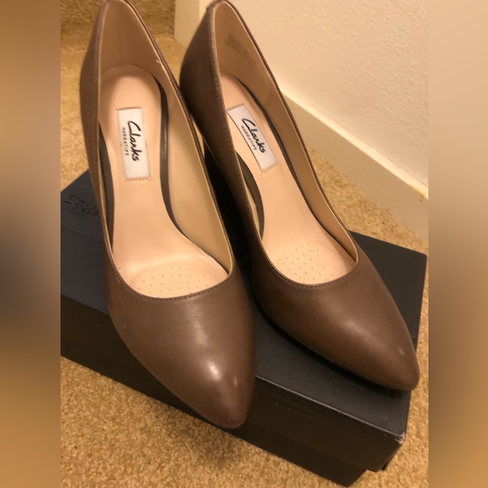 Clarks azizi isis platform, 6M, NWT